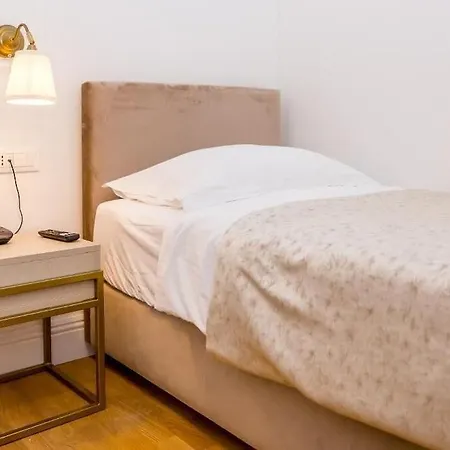 Annex Building Of Art Hotel