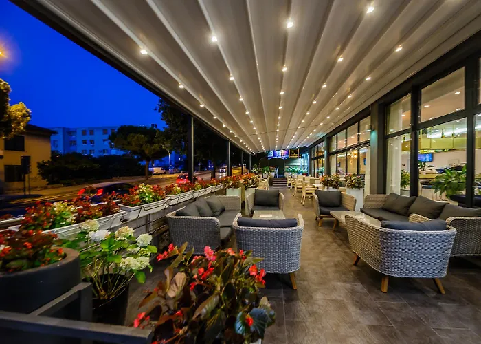 Ξενοδοχείο Annex Building Of Art 3*