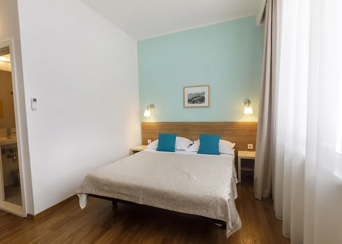 Annex Building Of Art 3*