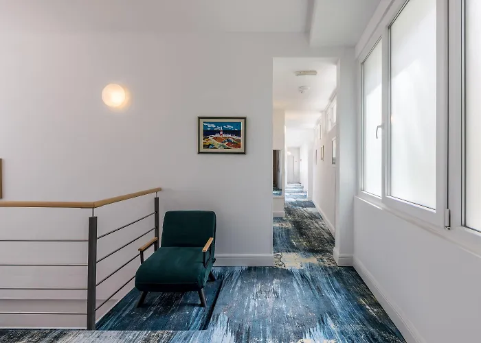 Ξενοδοχείο Annex Building Of Art 3*