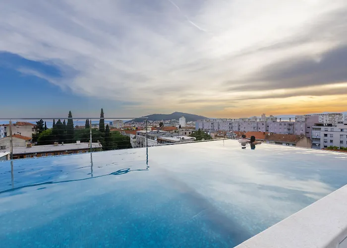 Annex Building Of Art